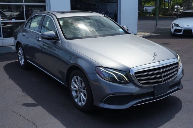 Used 2018 Mercedes-Benz E 300 4MATIC image 19