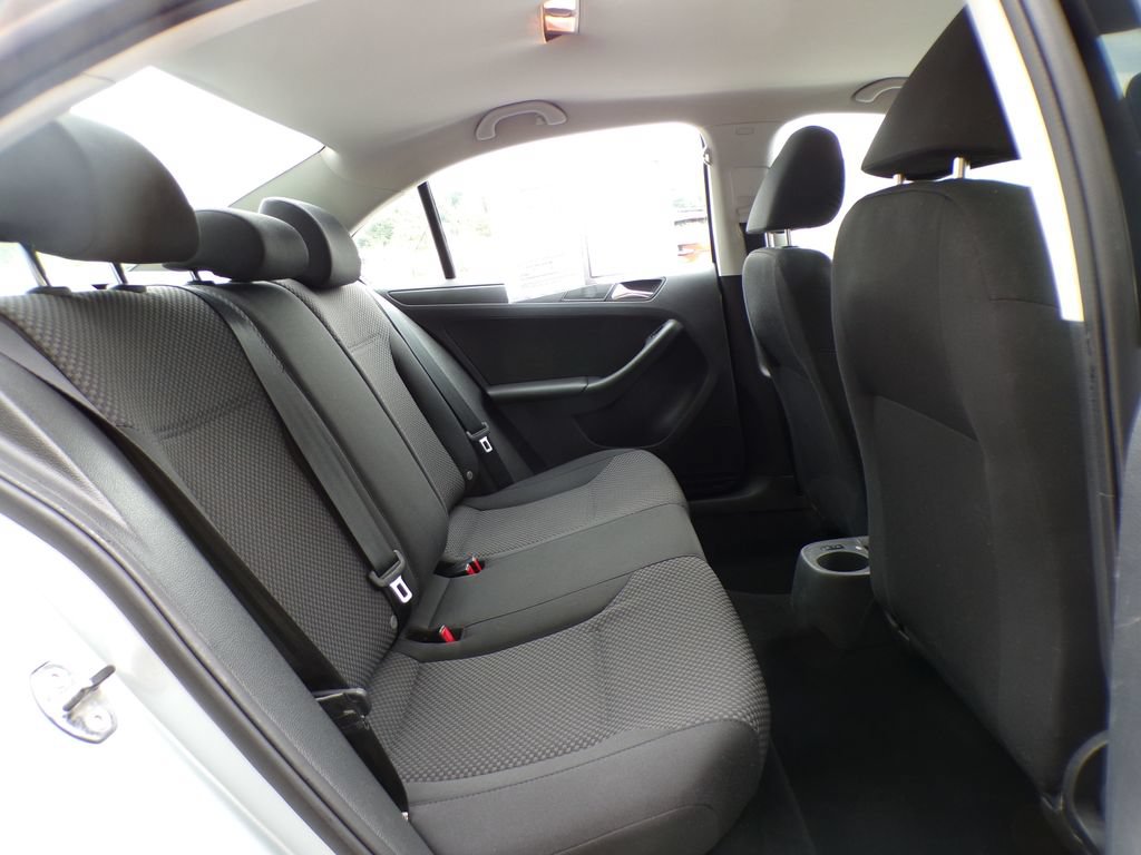 Used 2013 Volkswagen Jetta Sedan FWD image 19
