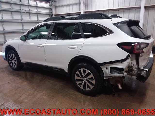 Used 2020 Subaru Outback Premium image 2