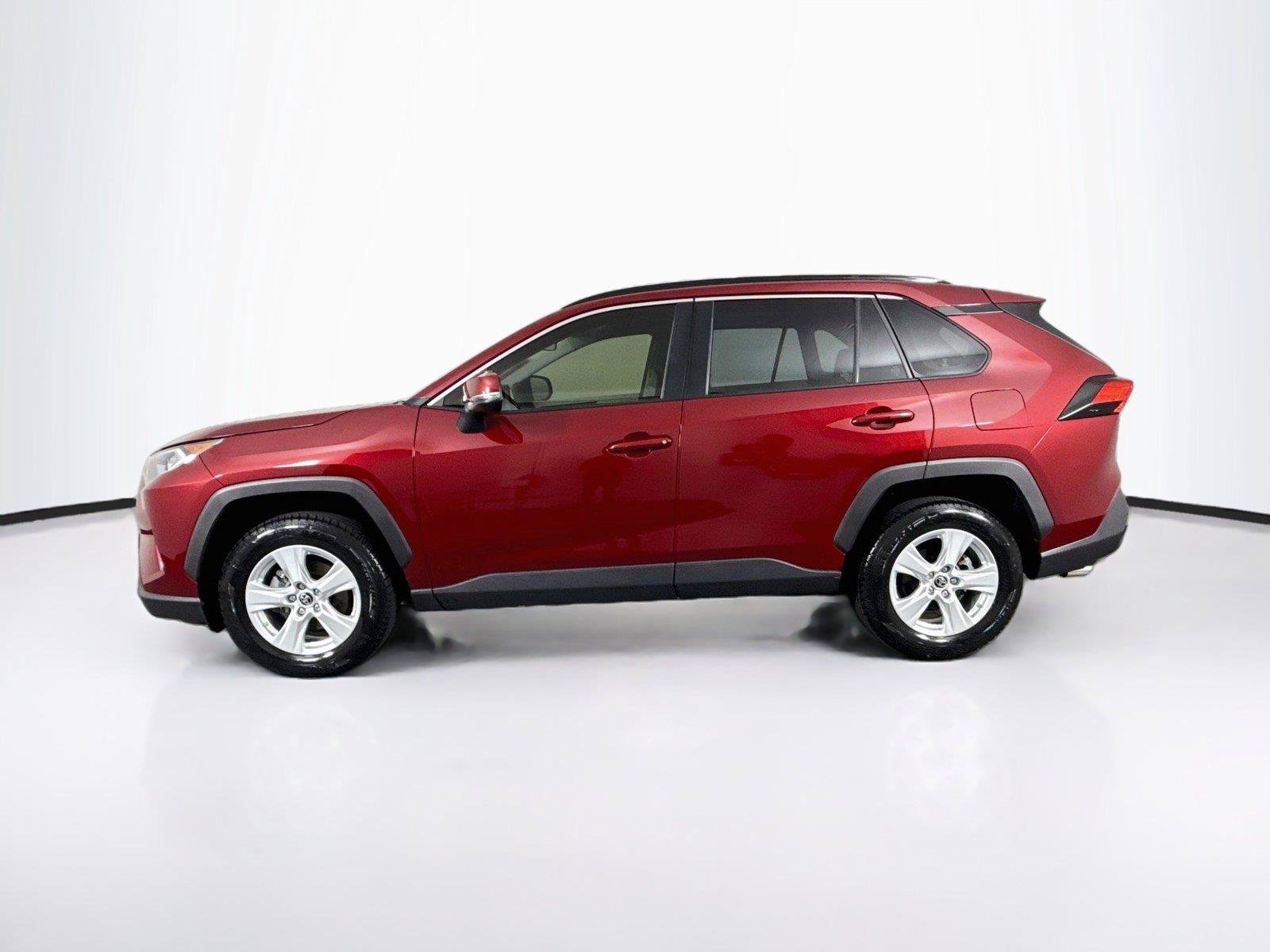 Used 2019 Toyota RAV4 XLE FWD image 12
