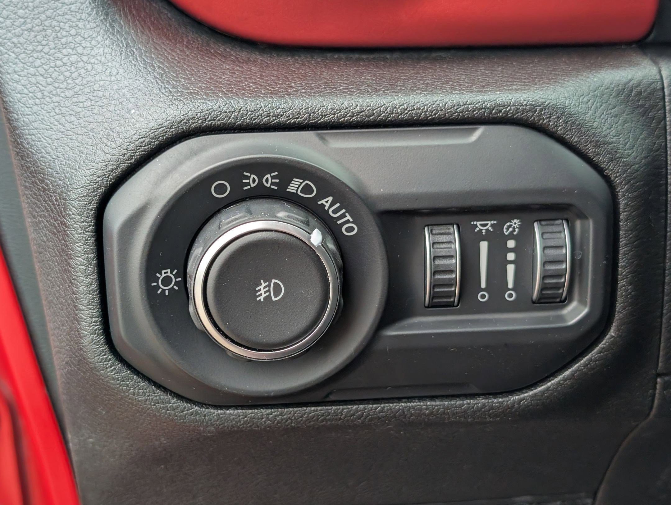 Used 2020 Jeep Wrangler Unlimited Rubicon AWD/4WD image 25