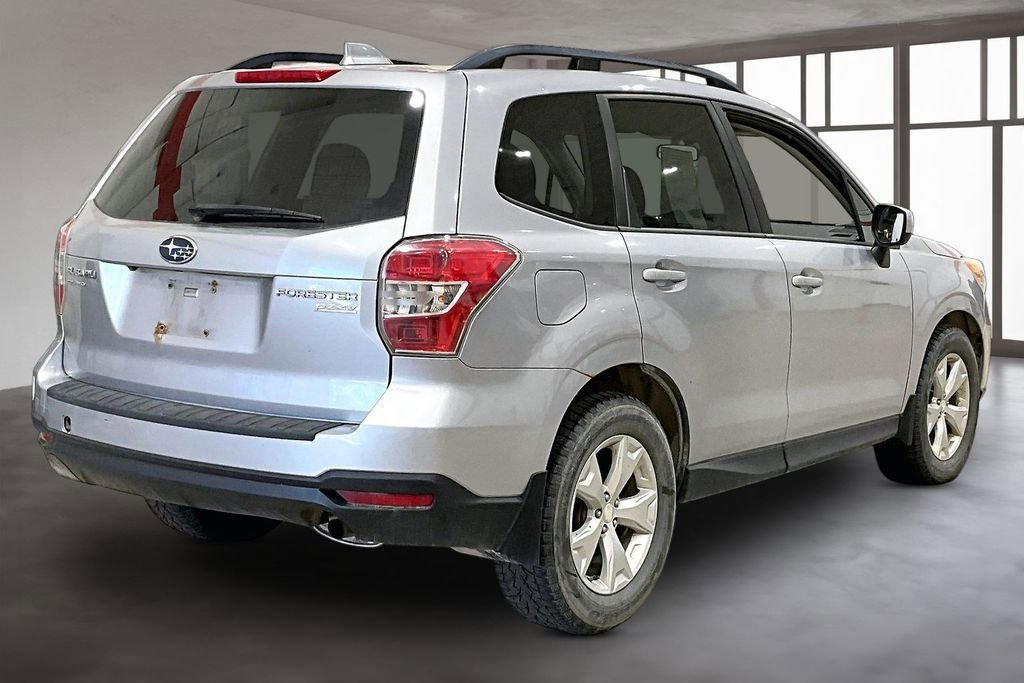 Used 2016 Subaru Forester 2.5i Premium AWD/4WD image 3
