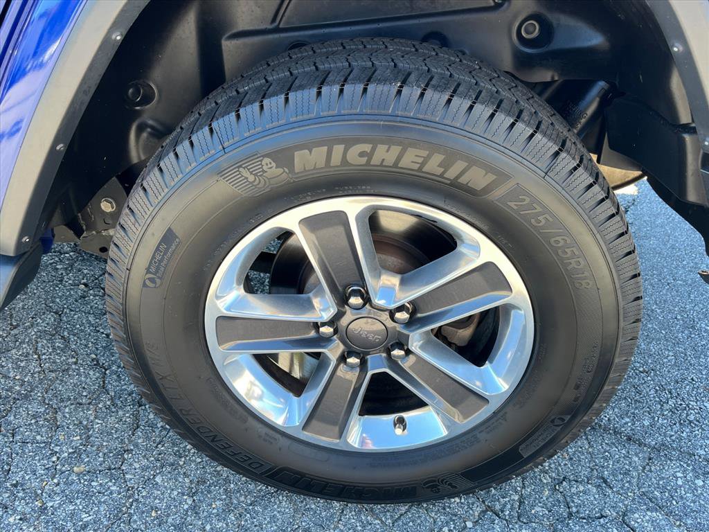 Used 2019 Jeep Wrangler Unlimited Sahara image 21