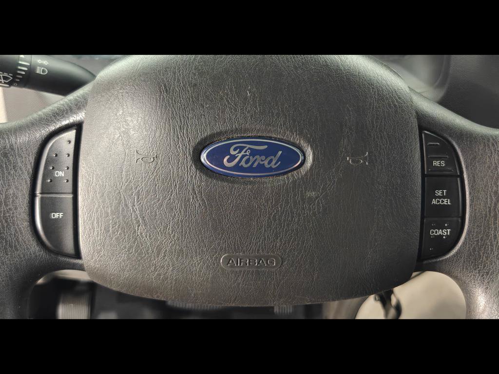 Used 2013 Ford E-250 and Econoline 250 w/ PWR Group RWD image 5