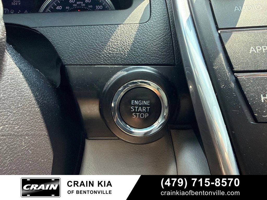 Used 2015 Toyota Camry XLE FWD image 24