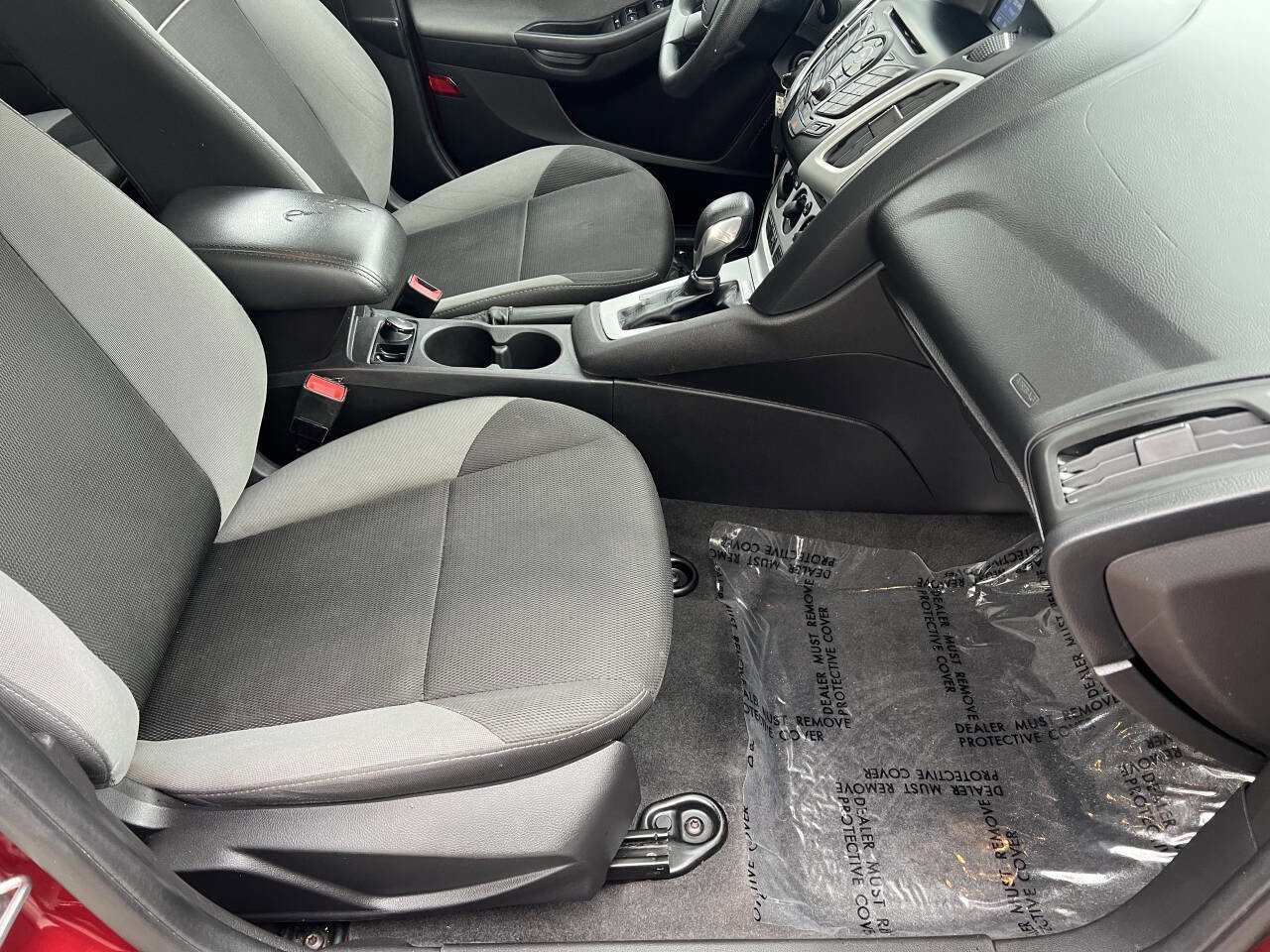 Used 2014 Ford Focus SE image 10