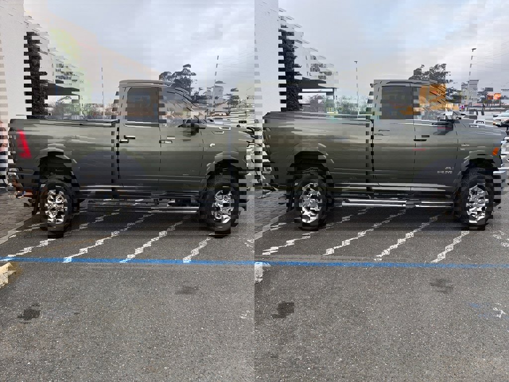 Used 2020 RAM 3500 Laramie image 3