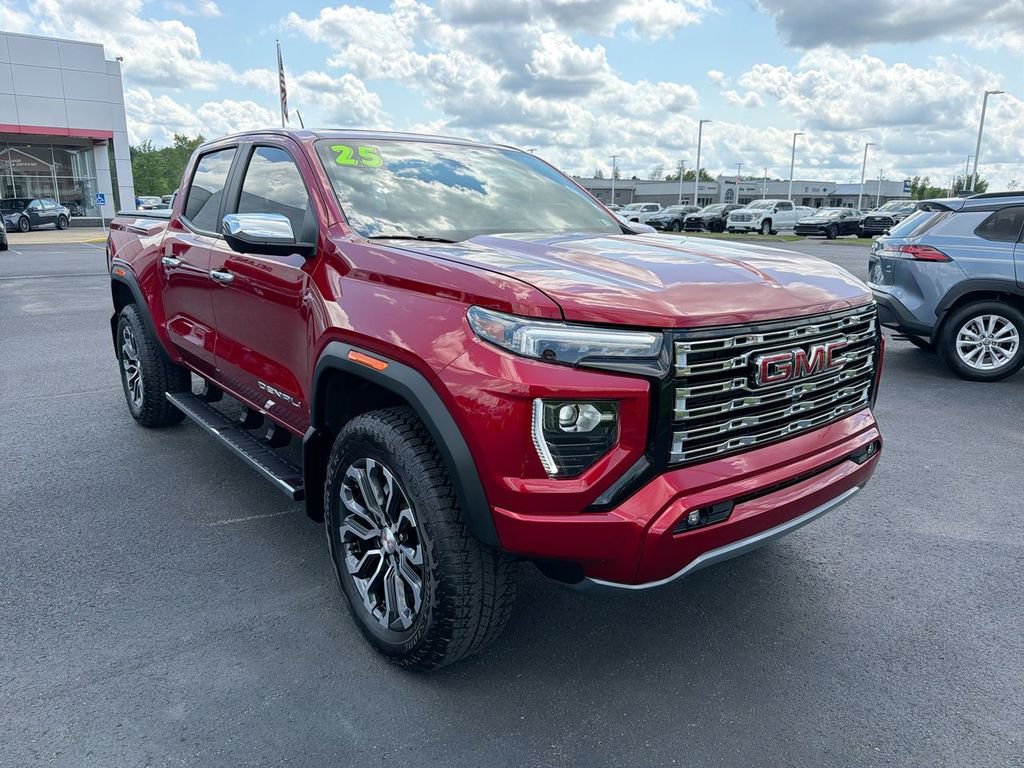 Used 2025 GMC Canyon Denali AWD/4WD video 1