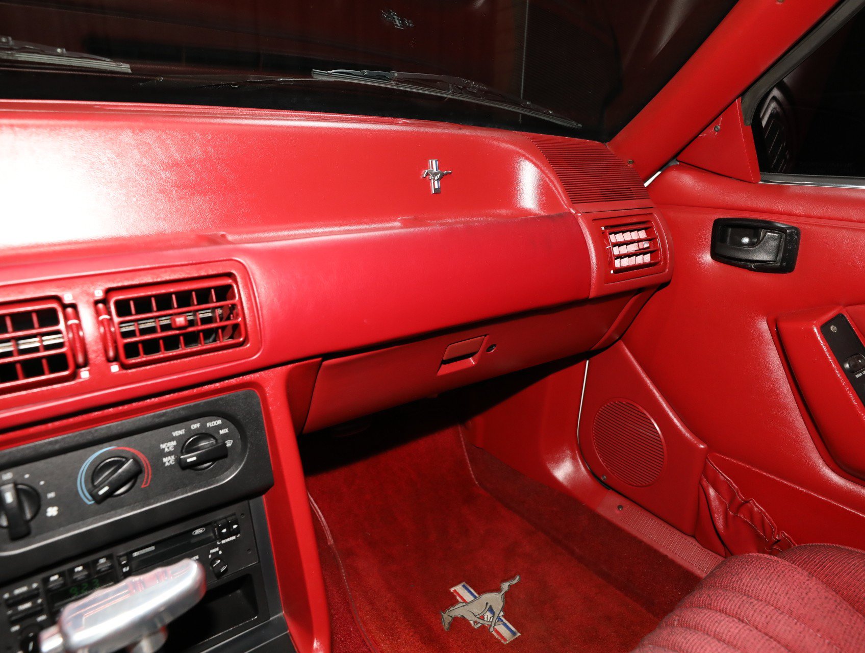 Used 1992 Ford Mustang GT RWD image 52