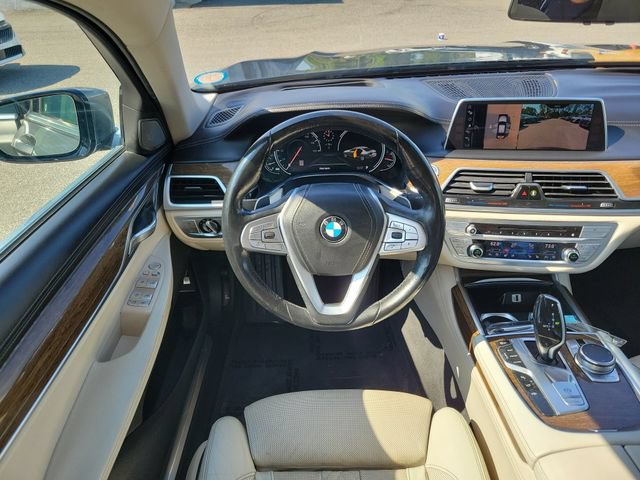 Used 2016 BMW 750i xDrive AWD/4WD image 9