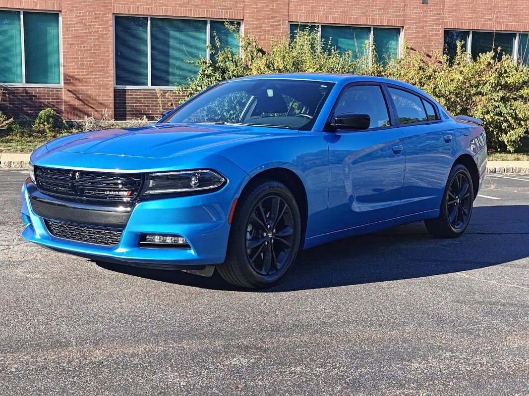 Used 2023 Dodge Charger SXT w/ Blacktop Package image 5