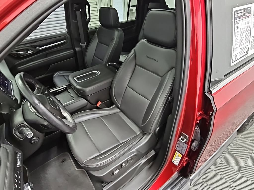 Used 2022 GMC Yukon XL Denali image 31