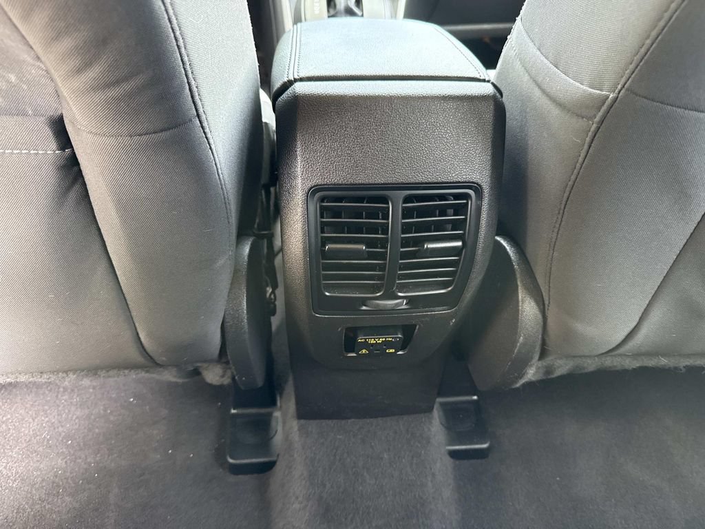 Used 2015 Ford Escape SE w/ Equipment Group 201A FWD image 21