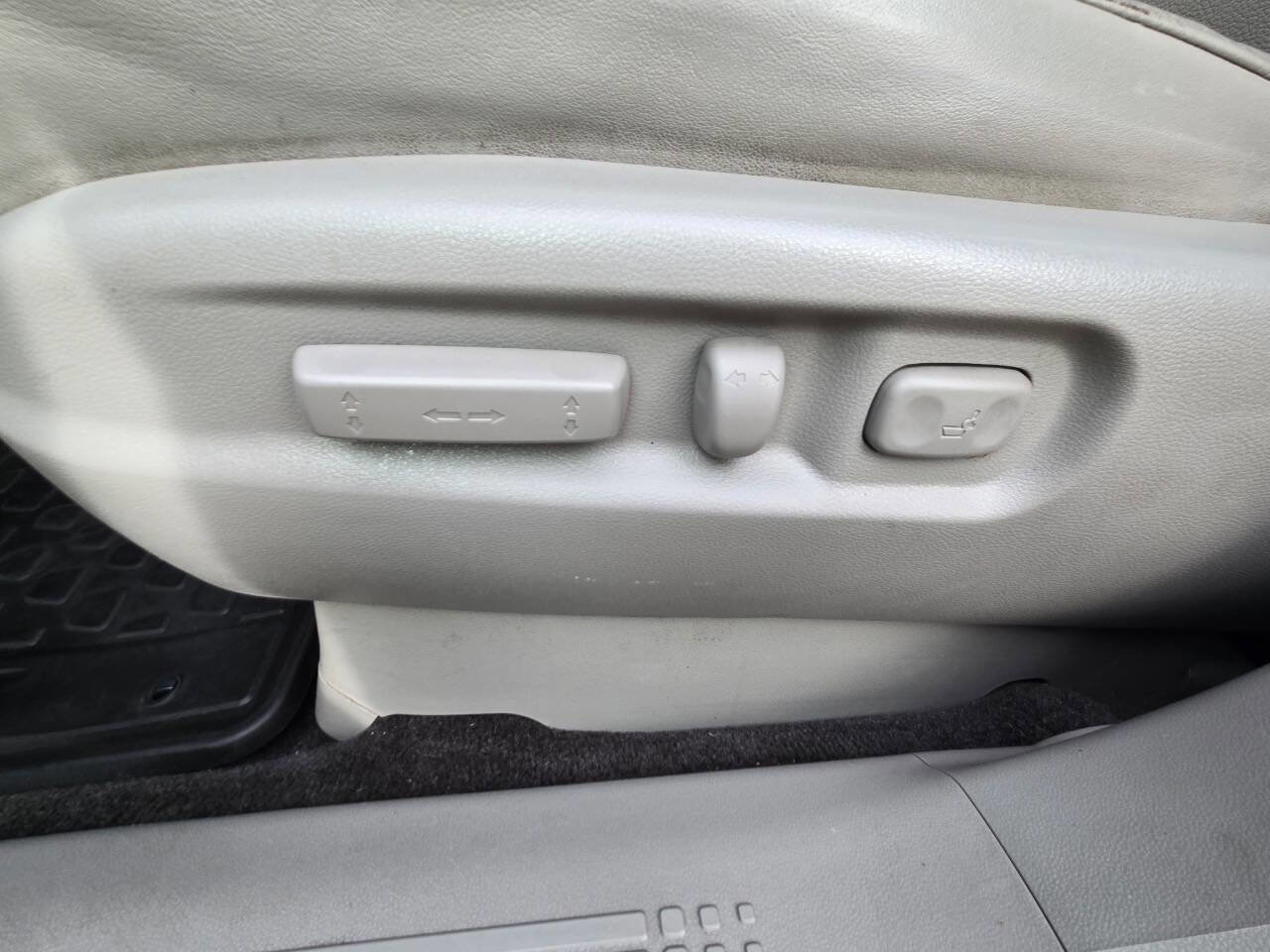 Used 2011 Honda Pilot EX-L image 31