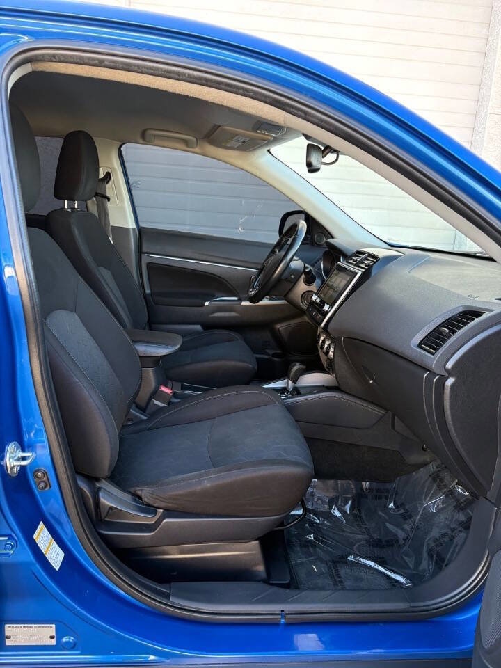 Used 2021 Mitsubishi Outlander Sport ES image 31