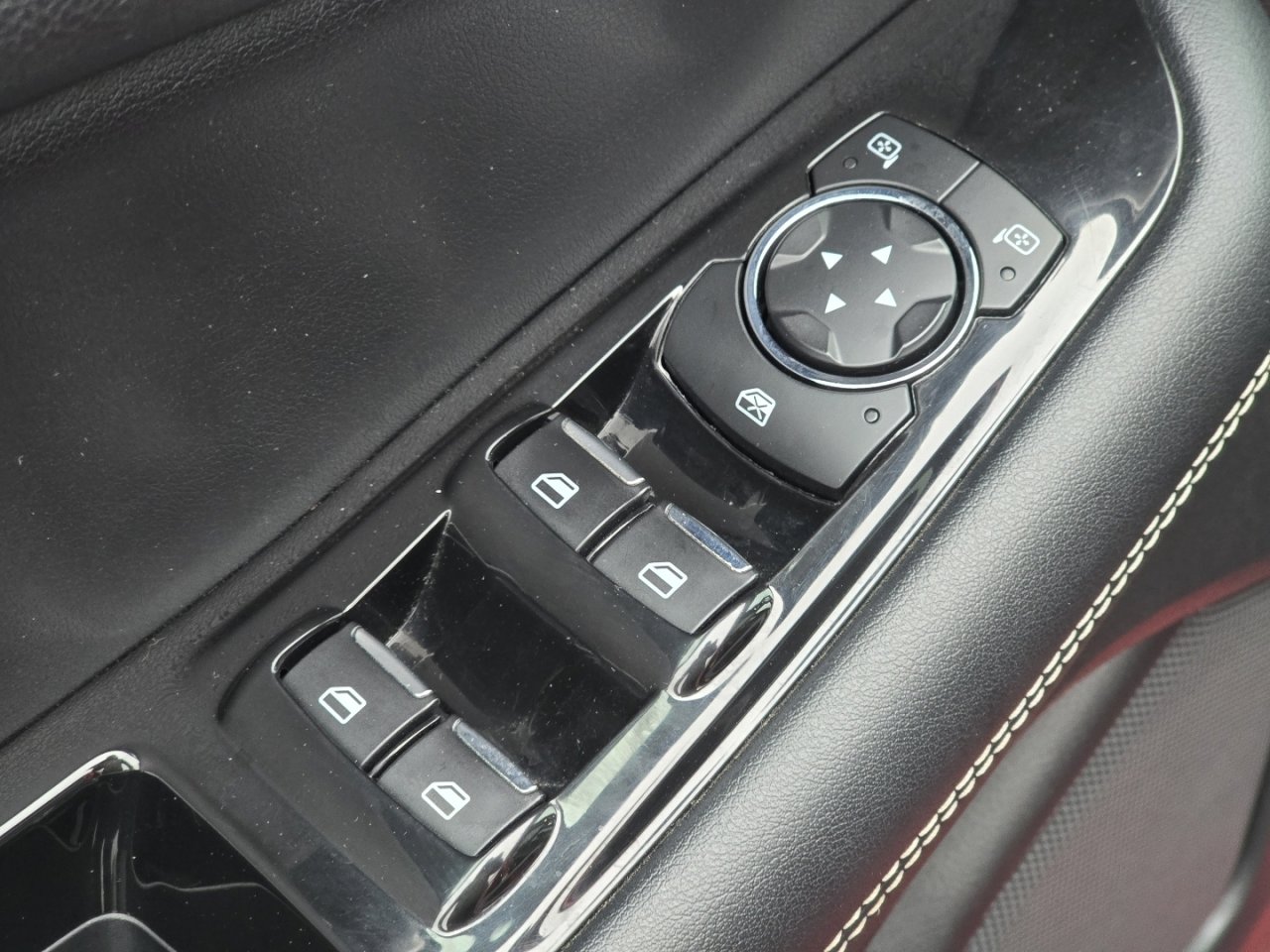 Used 2020 Ford Edge ST w/ Equipment Group 401A image 26