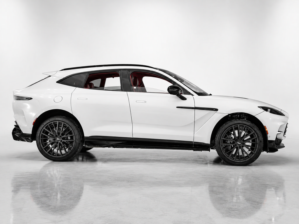 New 2026 Aston Martin DBX 707 AWD/4WD image 8
