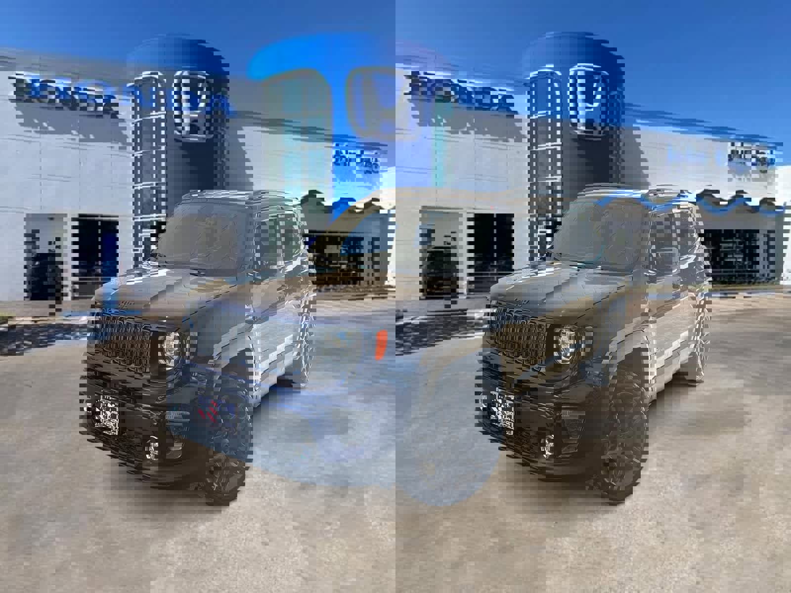 Used 2020 Jeep Renegade Altitude video 1