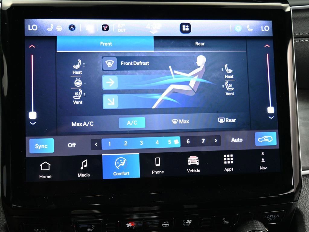 New 2025 Jeep Grand Cherokee L Limited w/ Luxury Tech Group II image 24