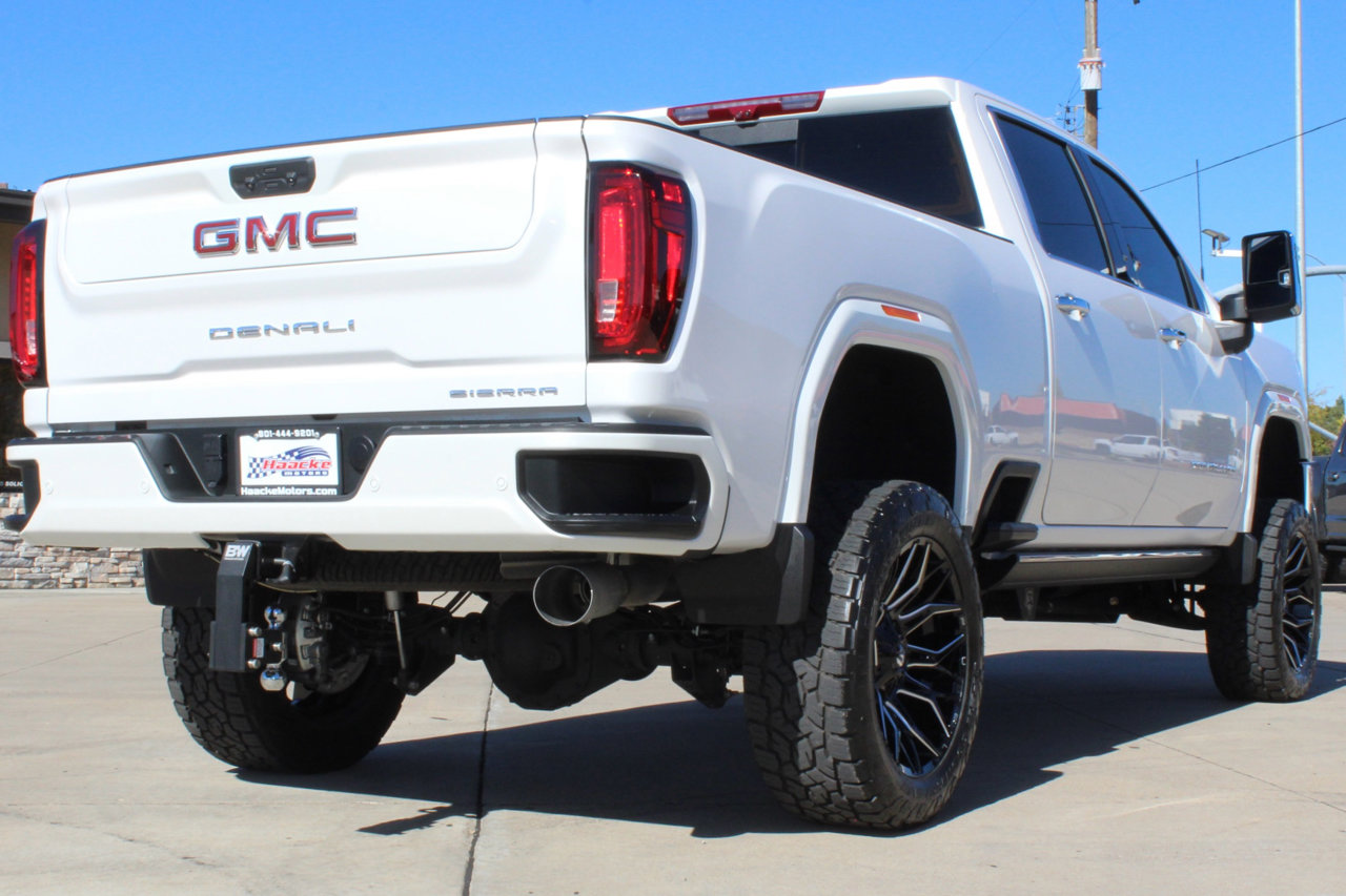 Used 2022 GMC Sierra 3500 Denali w/ Denali Ultimate Package image 24