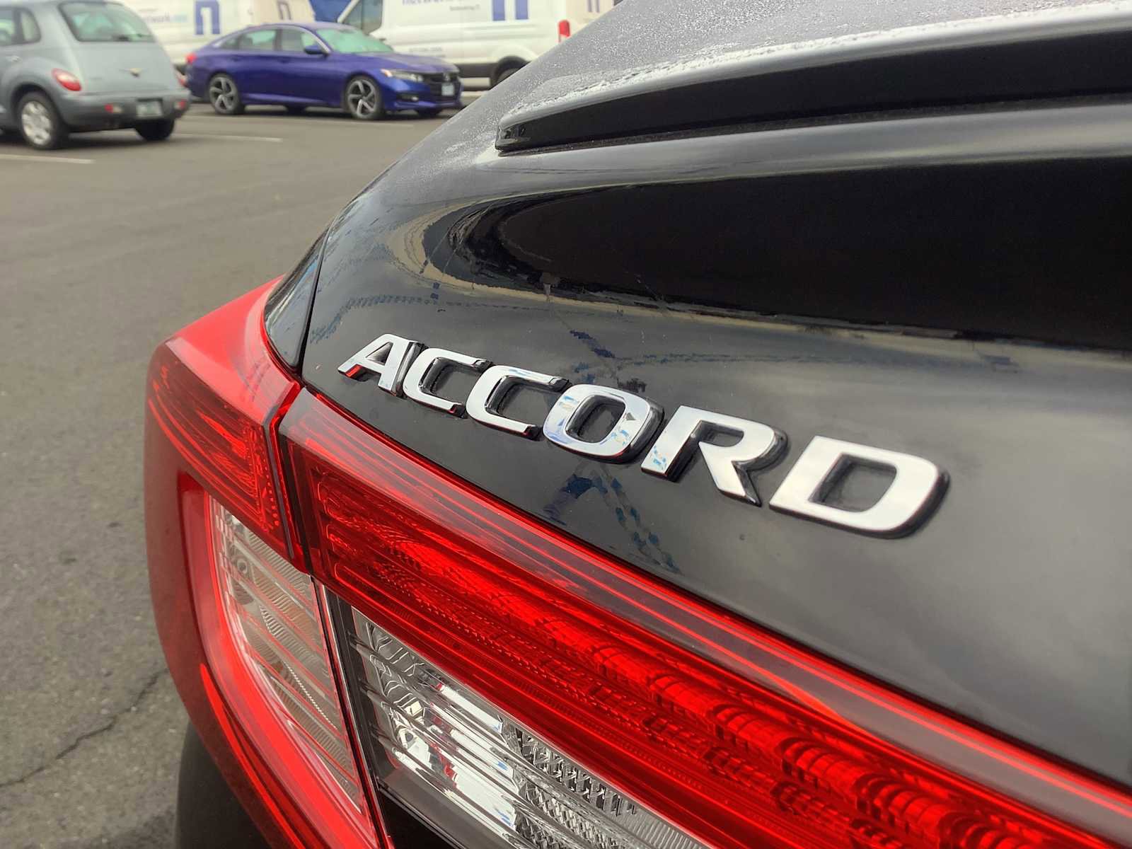 Used 2018 Honda Accord Sport image 6