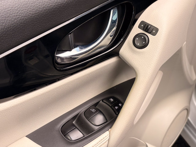 Used 2019 Nissan Rogue Sport SV AWD/4WD image 11