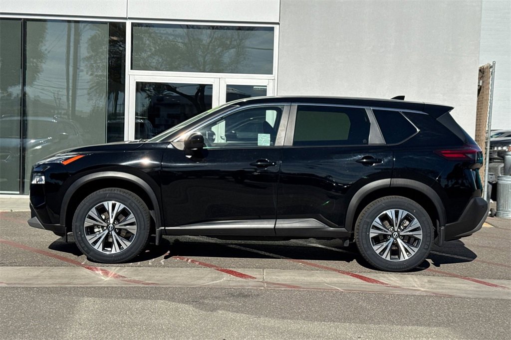 Used 2023 Nissan Rogue SV image 9