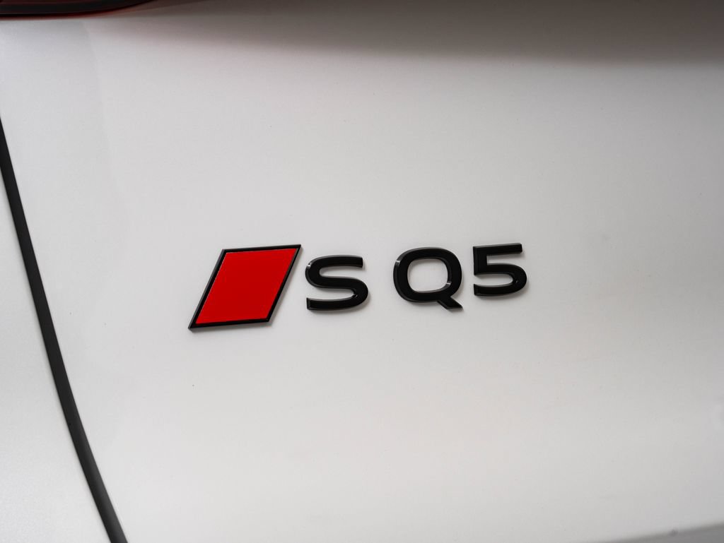 New 2026 Audi SQ5 Premium Plus AWD/4WD image 17