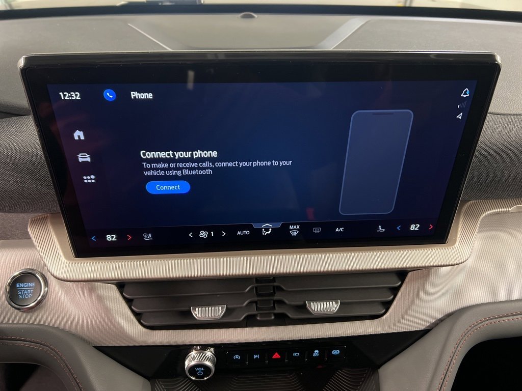 New 2026 Ford Explorer Active w/ Active Comfort Package image 10