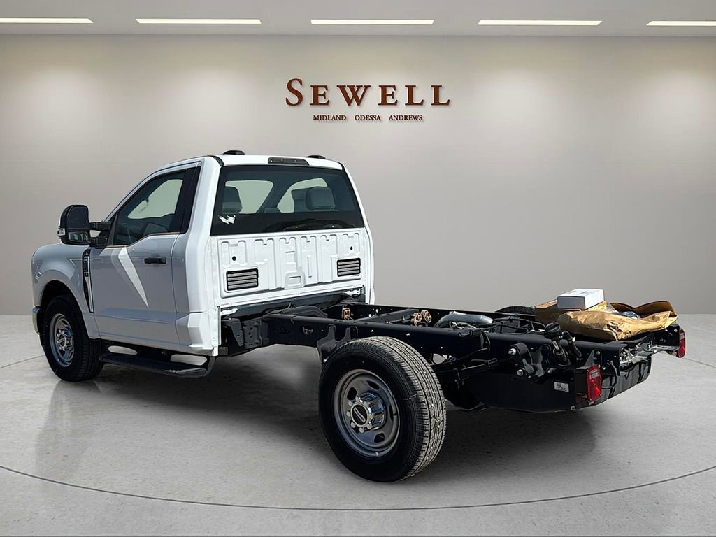 New 2024 Ford F350 XL w/ XL Chrome Package RWD image 3