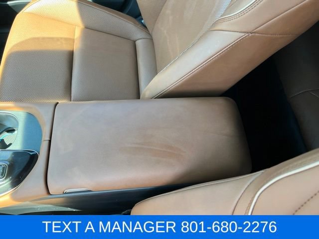Used 2025 Toyota Crown Signia AWD/4WD image 27