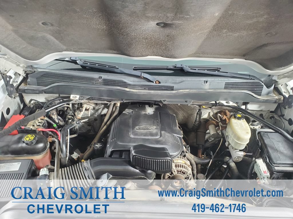 Used 2015 Chevrolet Silverado 2500 LT w/ LT Convenience Package AWD/4WD image 9