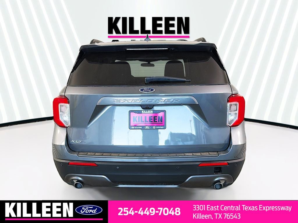 Used 2023 Ford Explorer XLT w/ Equipment Group 202A image 7