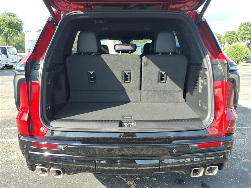 New 2026 Chevrolet Traverse RS FWD image 12