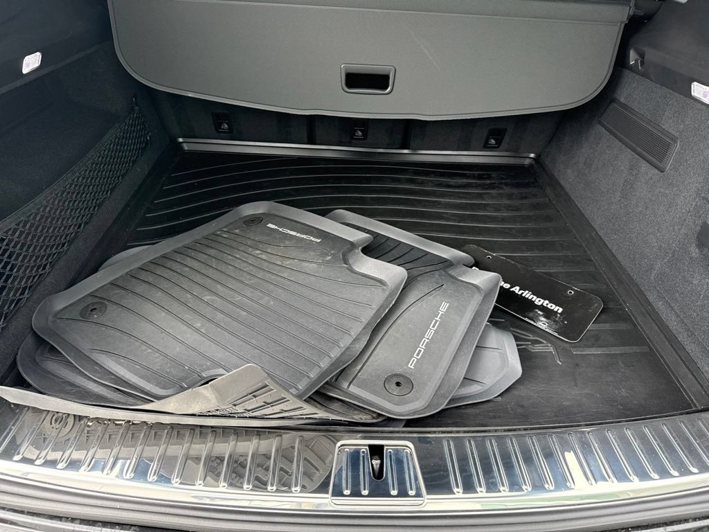 Certified 2023 Porsche Cayenne Platinum Edition AWD/4WD image 12