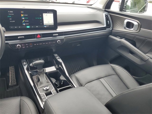 Certified 2025 Kia Sorento SX image 12