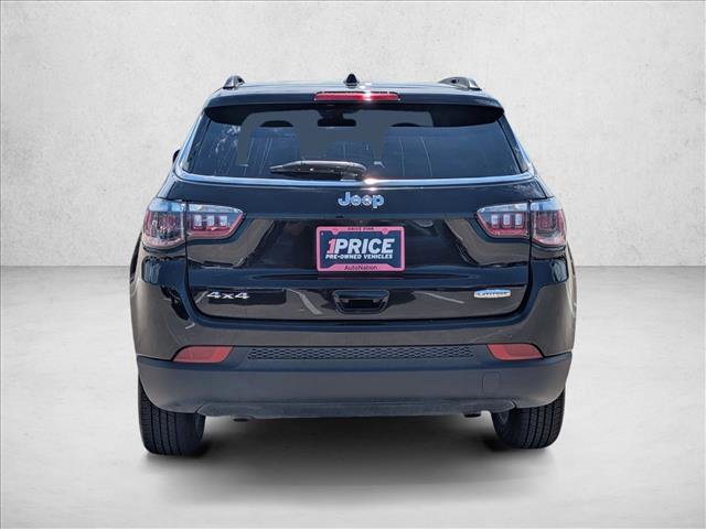 Used 2025 Jeep Compass Latitude w/ Sun & Sound Group image 7