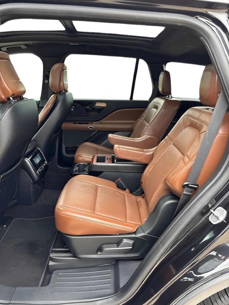 Used 2020 Lincoln Aviator Reserve w/ Equipment Group 201A AWD/4WD image 26