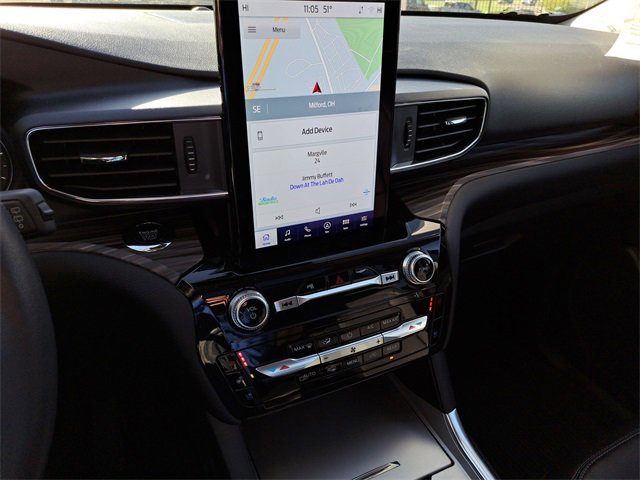 Used 2023 Ford Explorer Limited w/ Limited Technology Package image 13