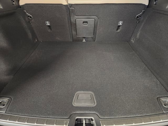 New 2026 Volvo XC60 B5 Plus w/ Protection Package Premier AWD/4WD image 34