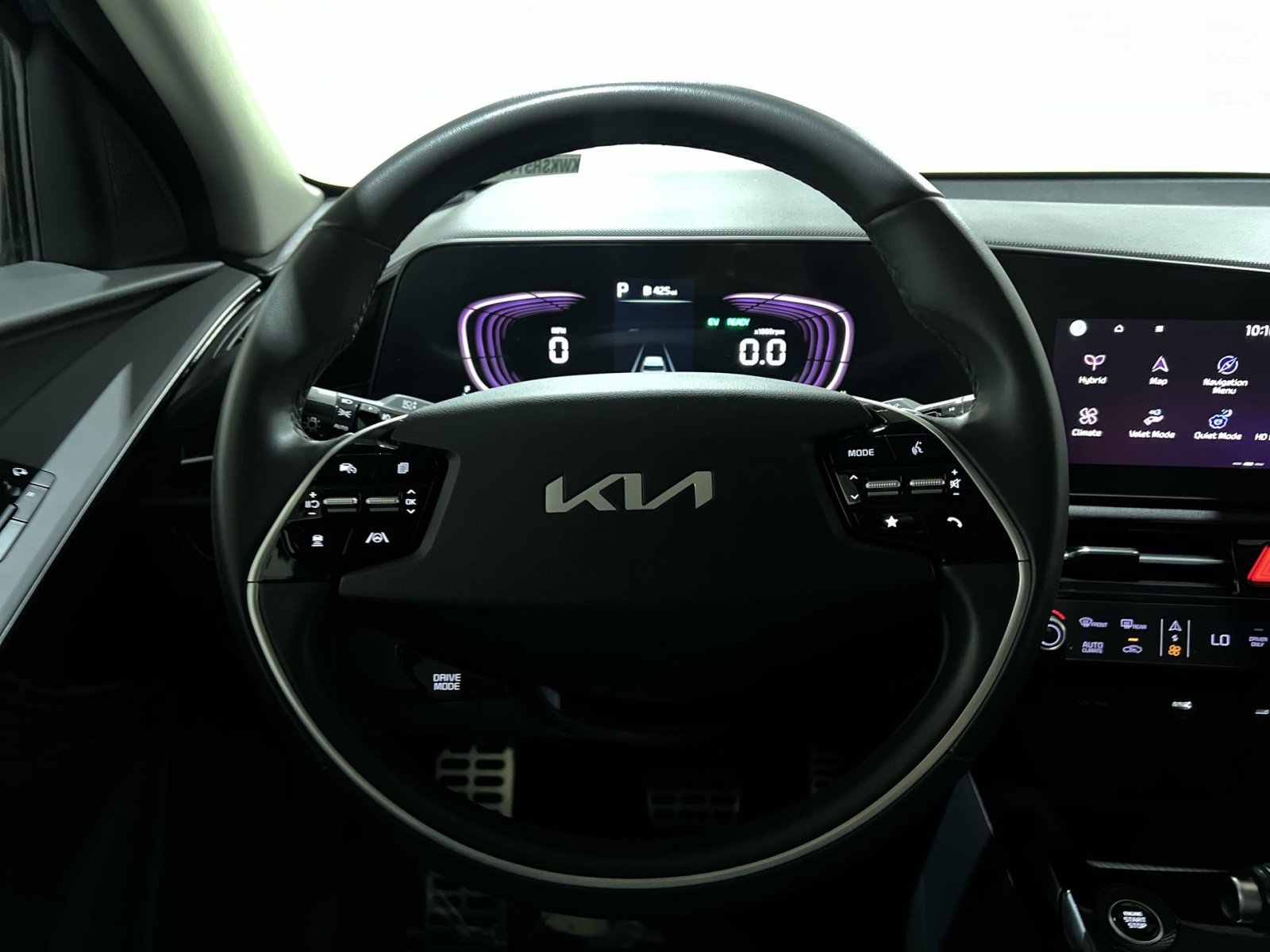 Used 2024 Kia Niro EX Touring FWD image 29