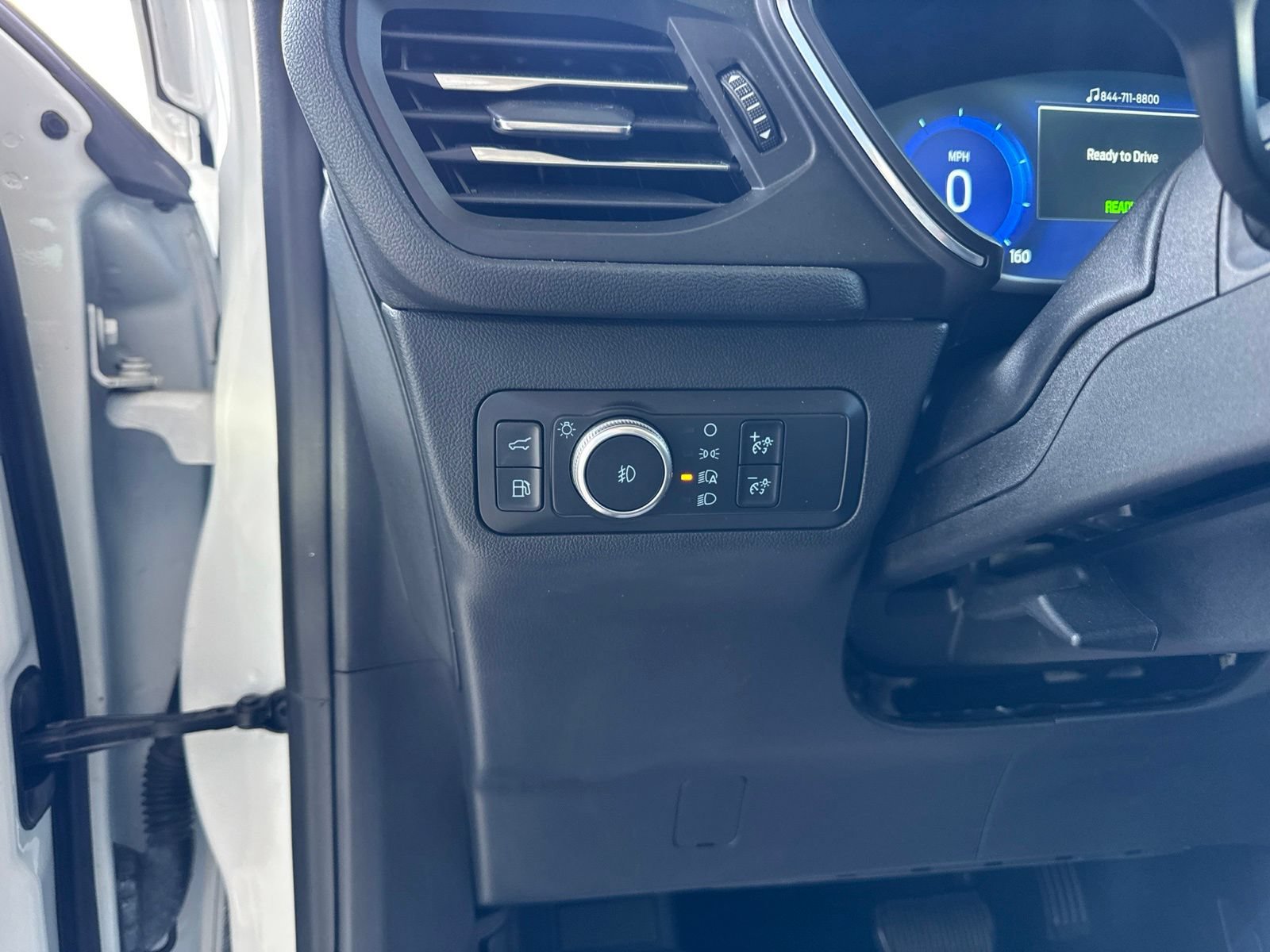 Certified 2020 Ford Escape Titanium AWD/4WD image 22