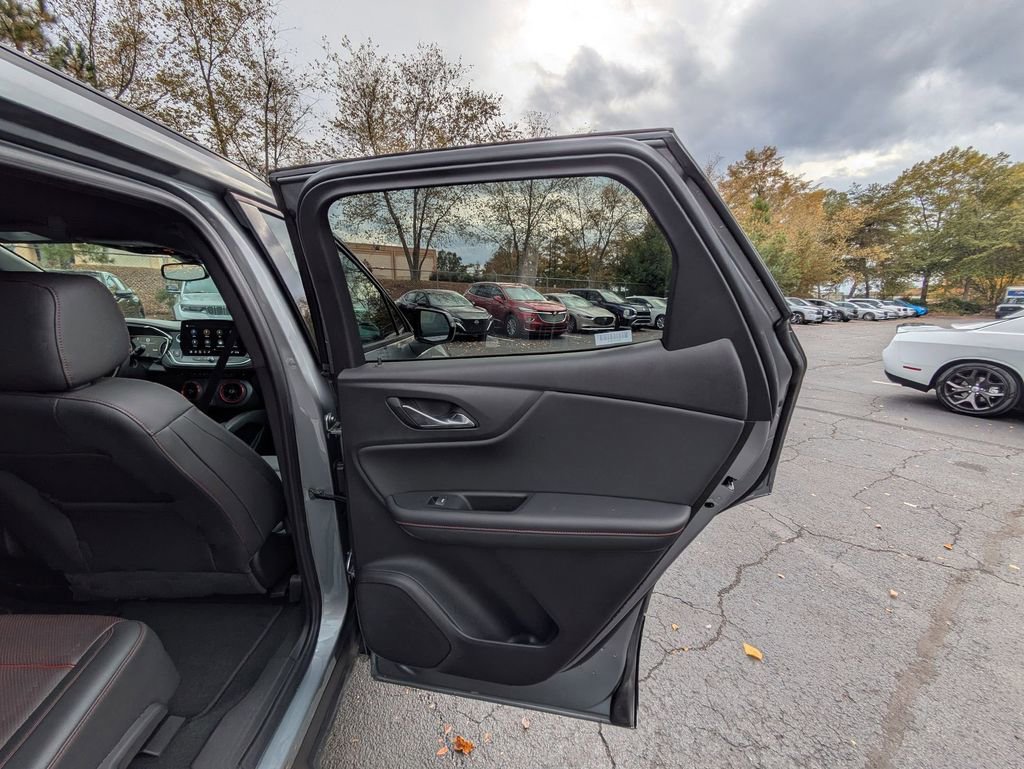Used 2025 Chevrolet Blazer RS image 26