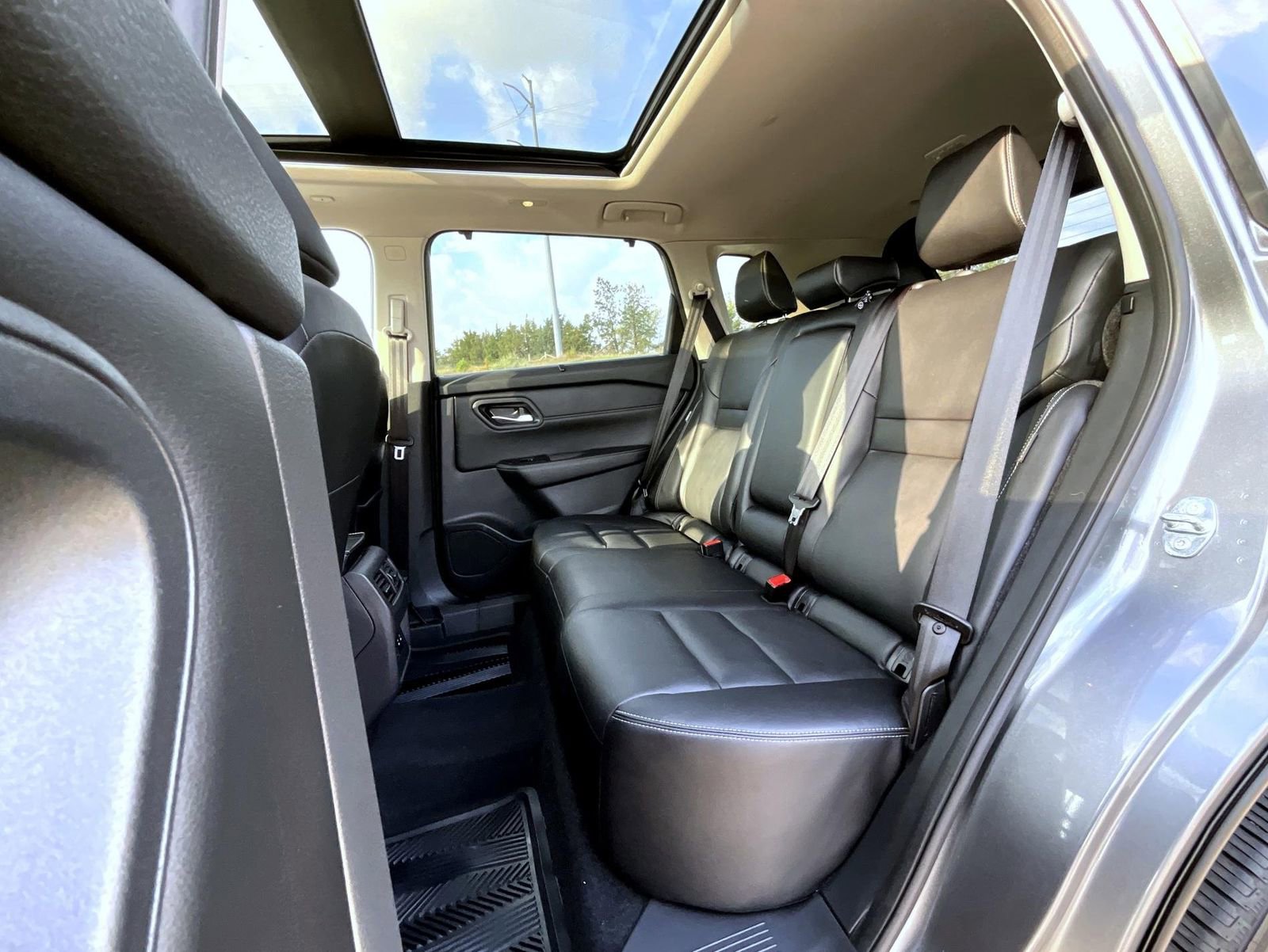 Certified 2024 Nissan Rogue SL w/ SL Premium Package image 20