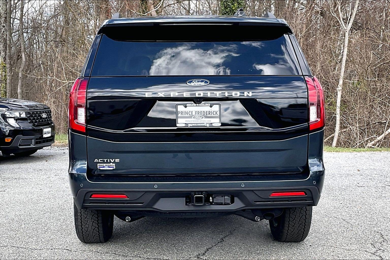 New 2026 Ford Expedition Active image 4