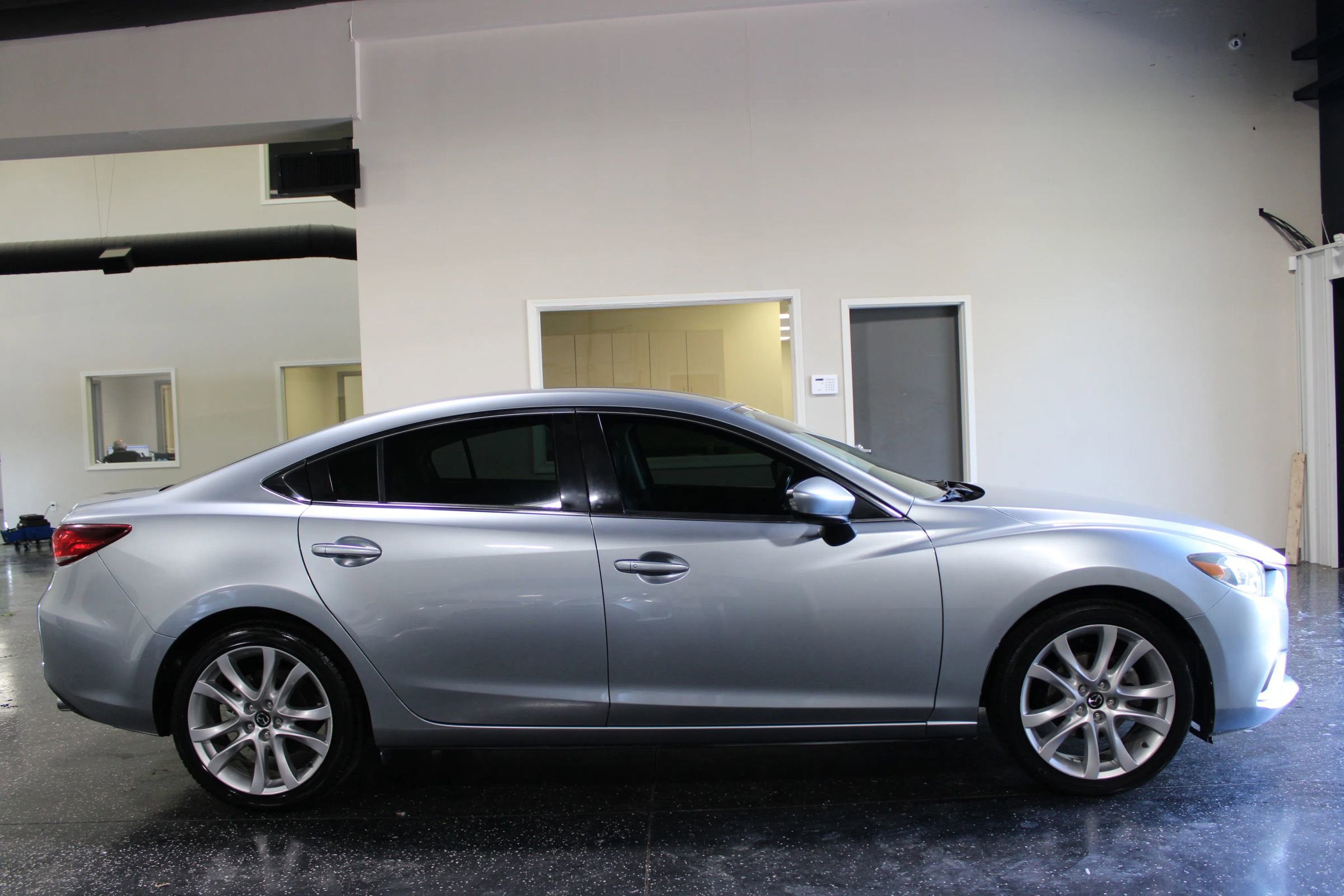 Used 2014 MAZDA MAZDA6 Touring w/ Touring Technology Package FWD image 2
