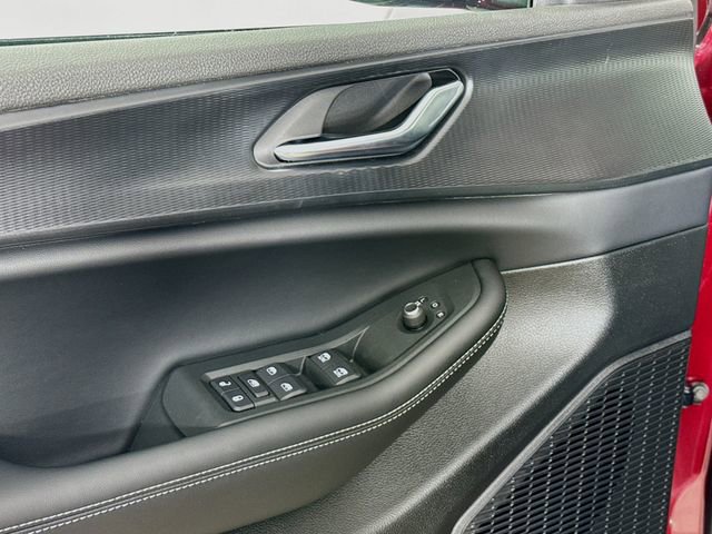 New 2025 Jeep Grand Cherokee L Altitude image 18