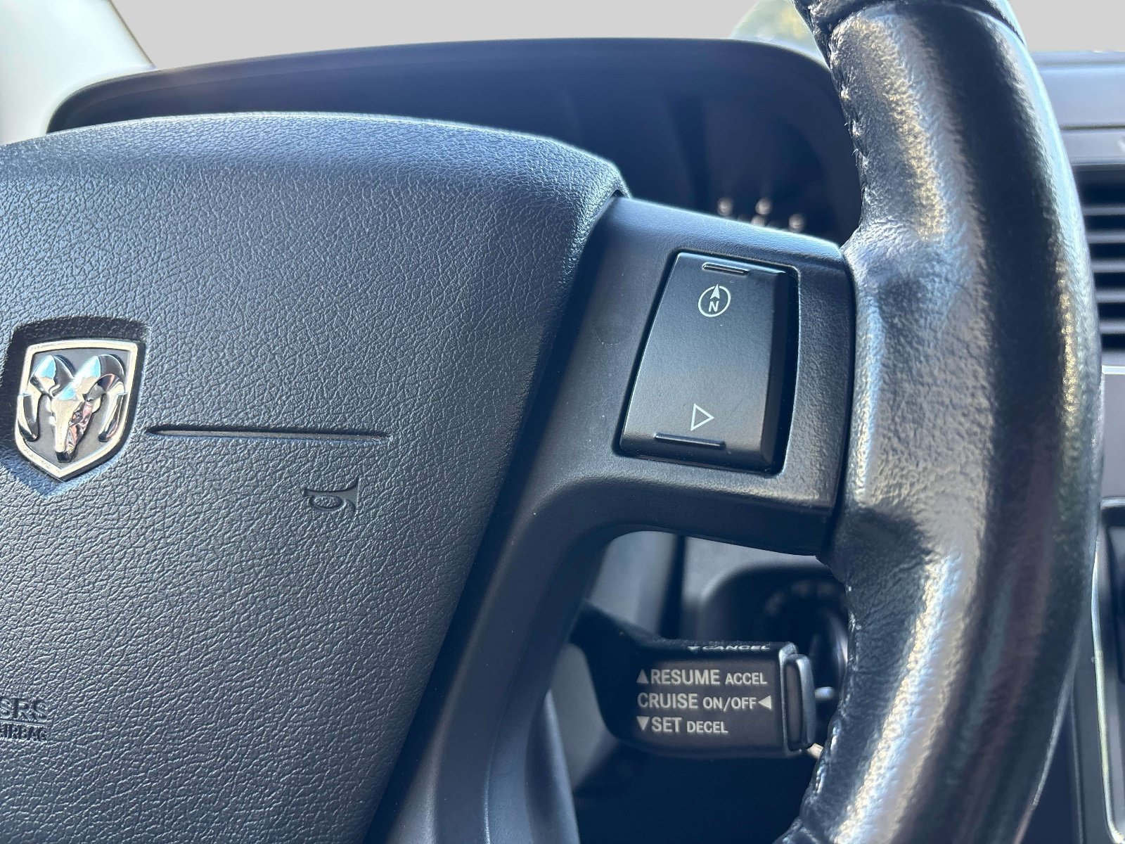 Used 2009 Dodge Journey R/T w/ Rear Seat Video Group FWD image 23