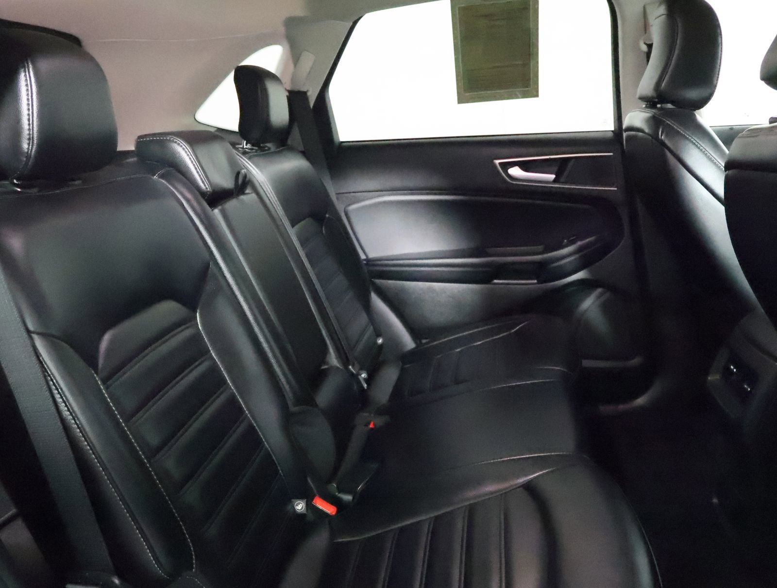 Used 2023 Ford Edge SEL image 46