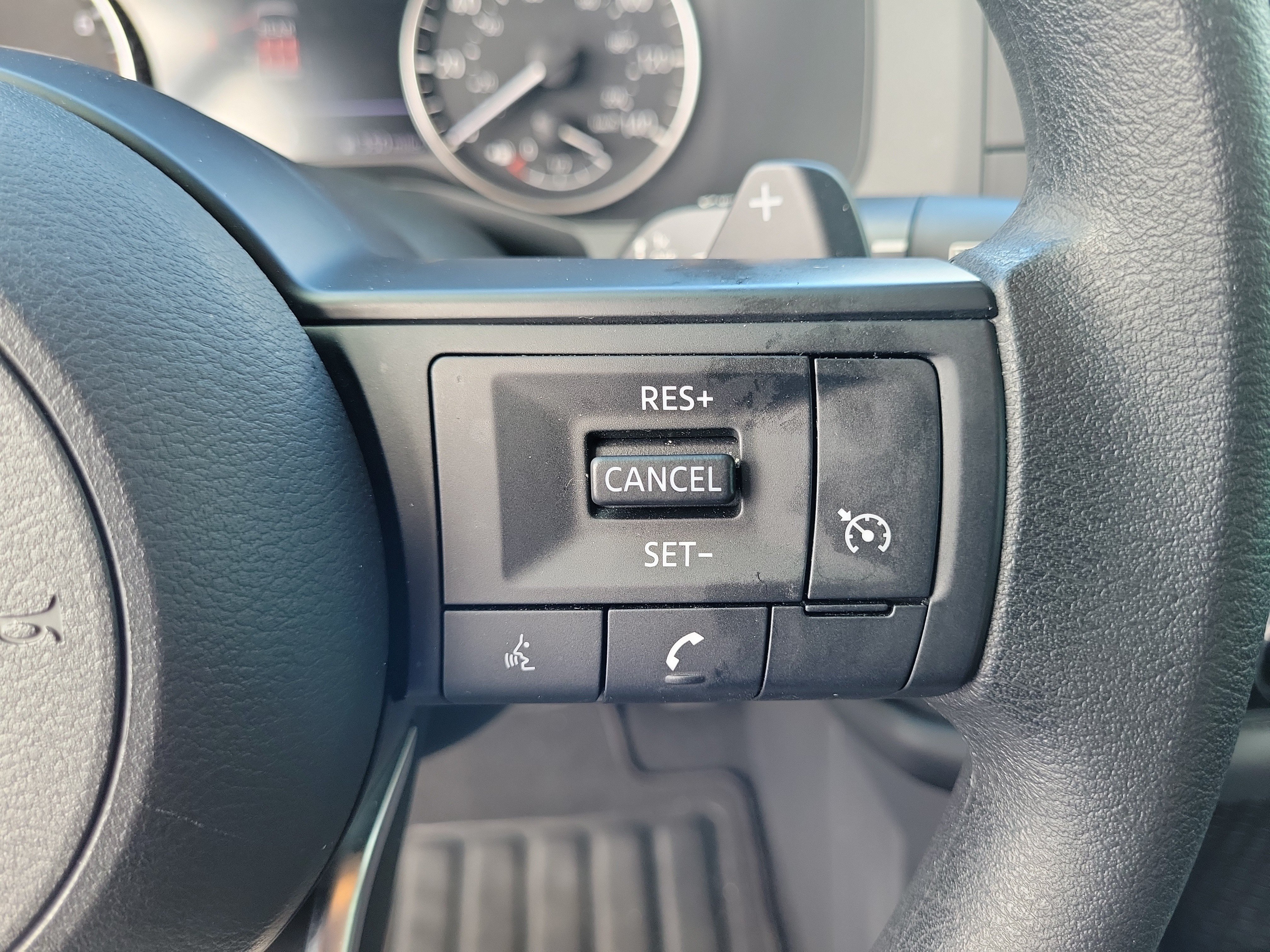 Certified 2025 Nissan Pathfinder S FWD image 19